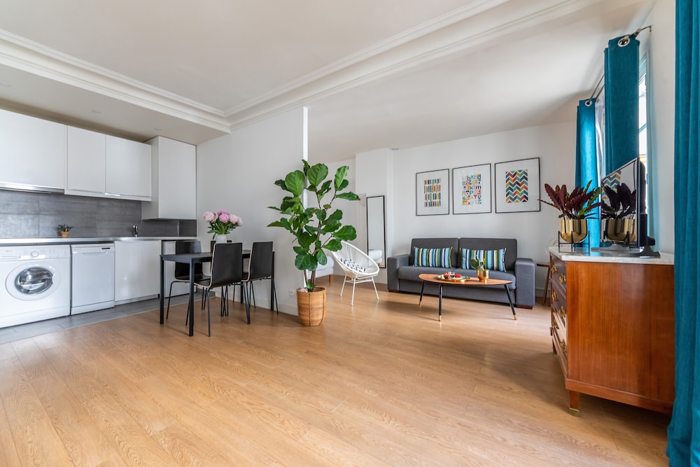 Studio Suite photo 3