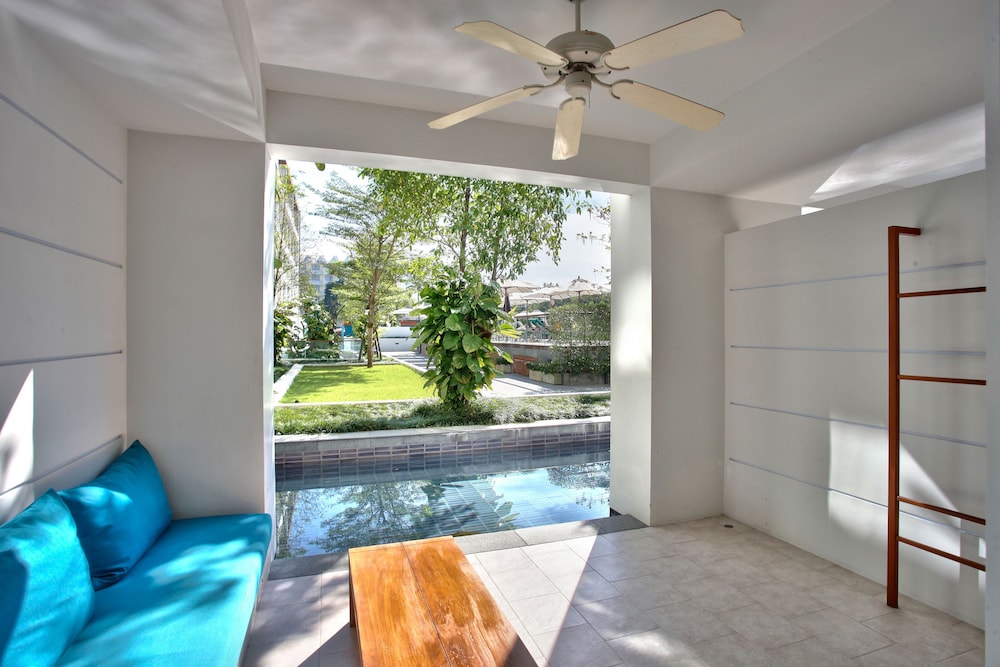 Plunge Pool Daydream photo 2