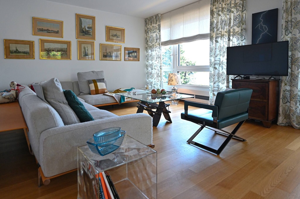One & Only Lake View Apartment, Foto 41