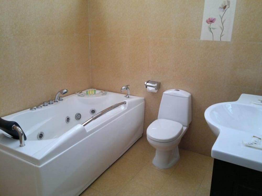 Suite (Ministerial) photo 2