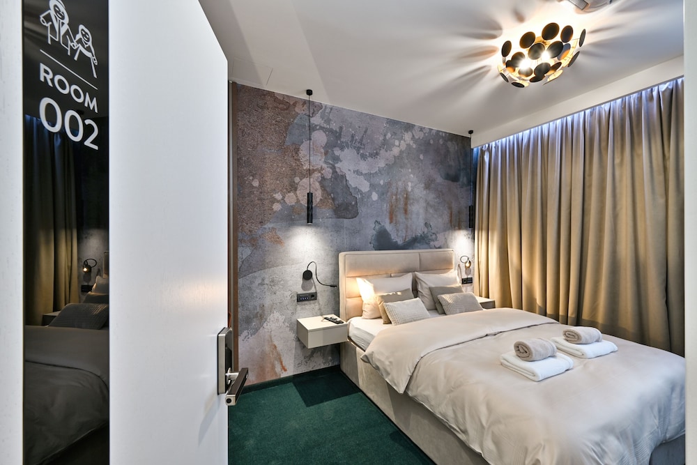 Design Room 002