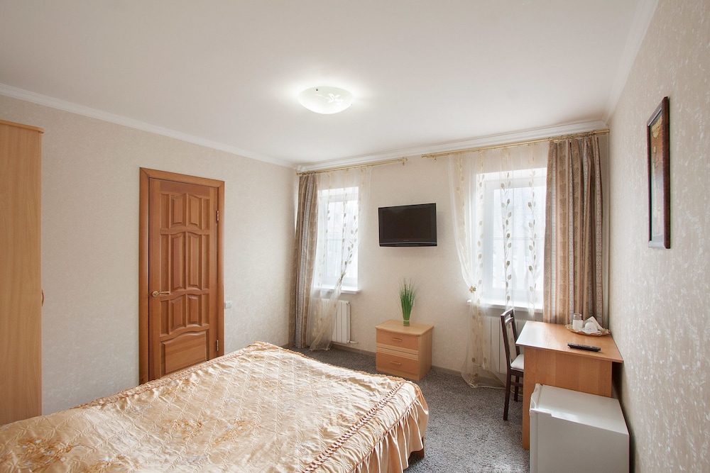 Economy Double Room photo 2