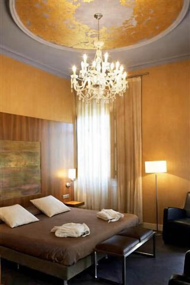 Junior Suite - Photo 1