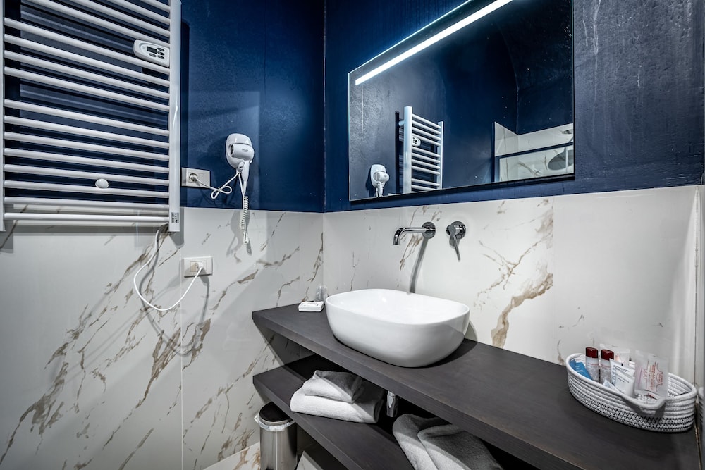 Superior Double or Twin Room, Garden View - Photo 27