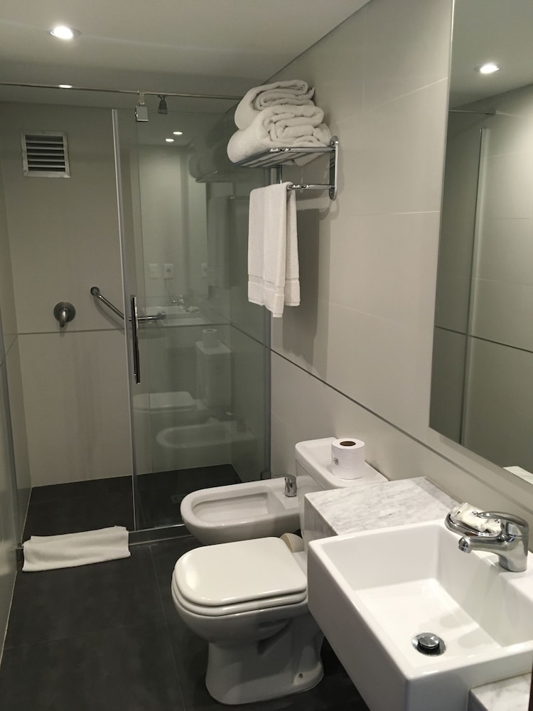Suite - Photo 4