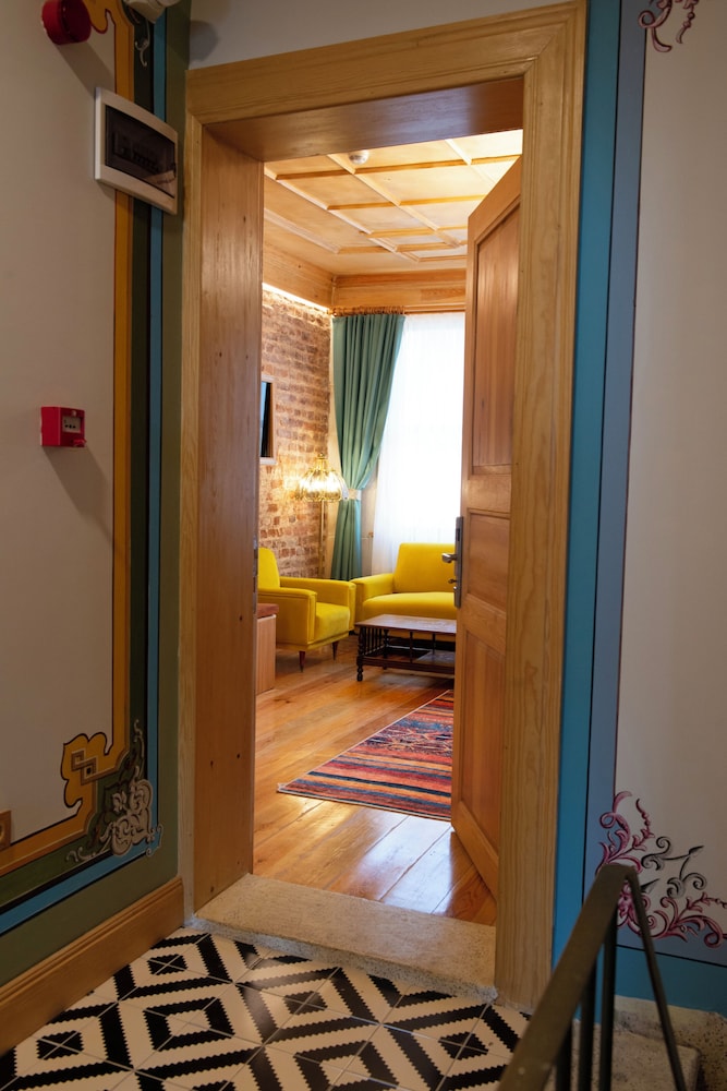 Luxury Quadruple Room photo 2