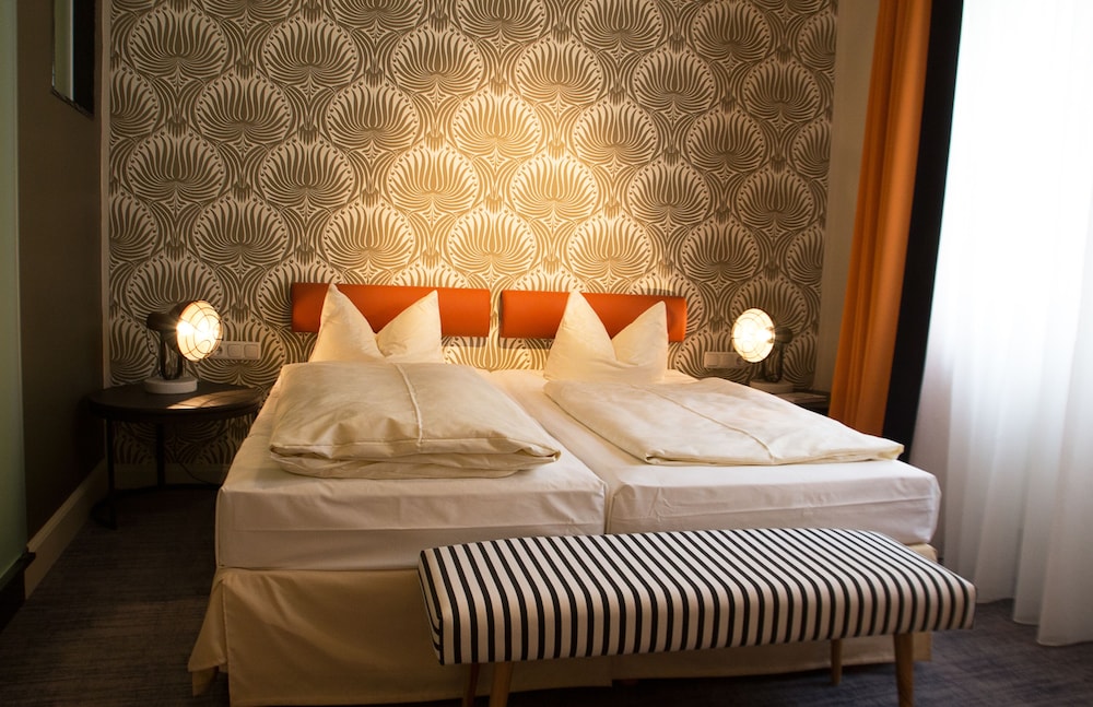 Comfort Double Room, 2 Twin Beds - Photo 13