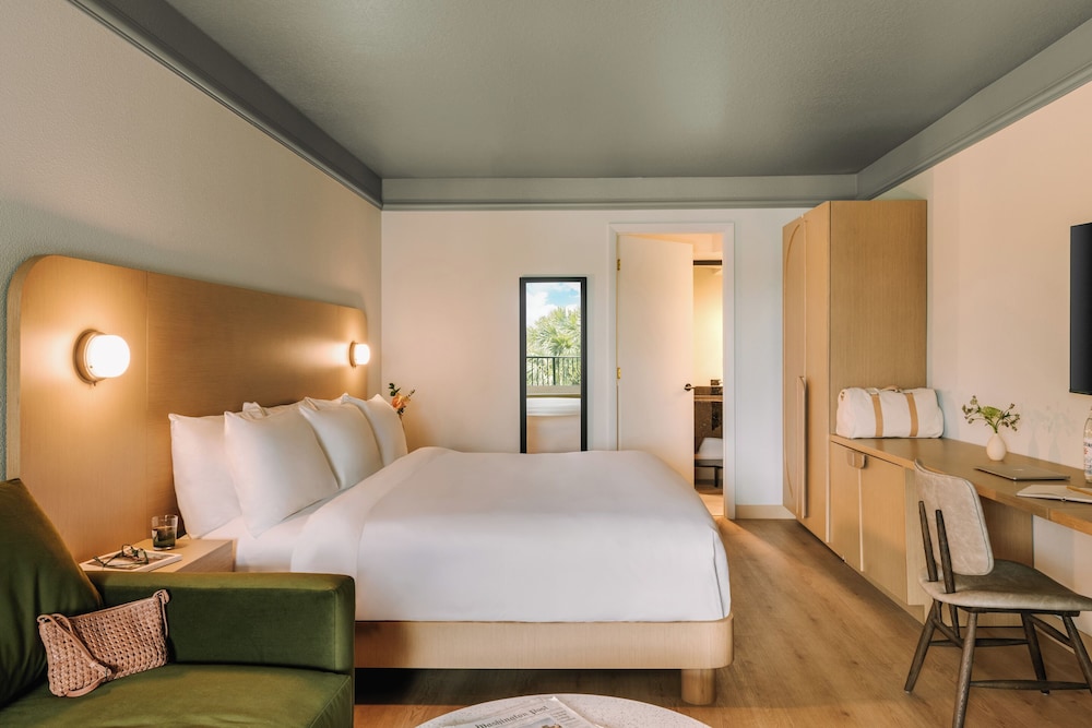 Superior Room, 1 King Bed With Sofa Bed