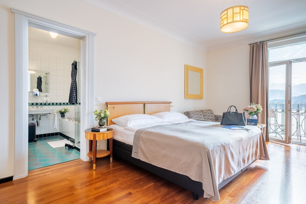 Double Room Lakeside photo 1