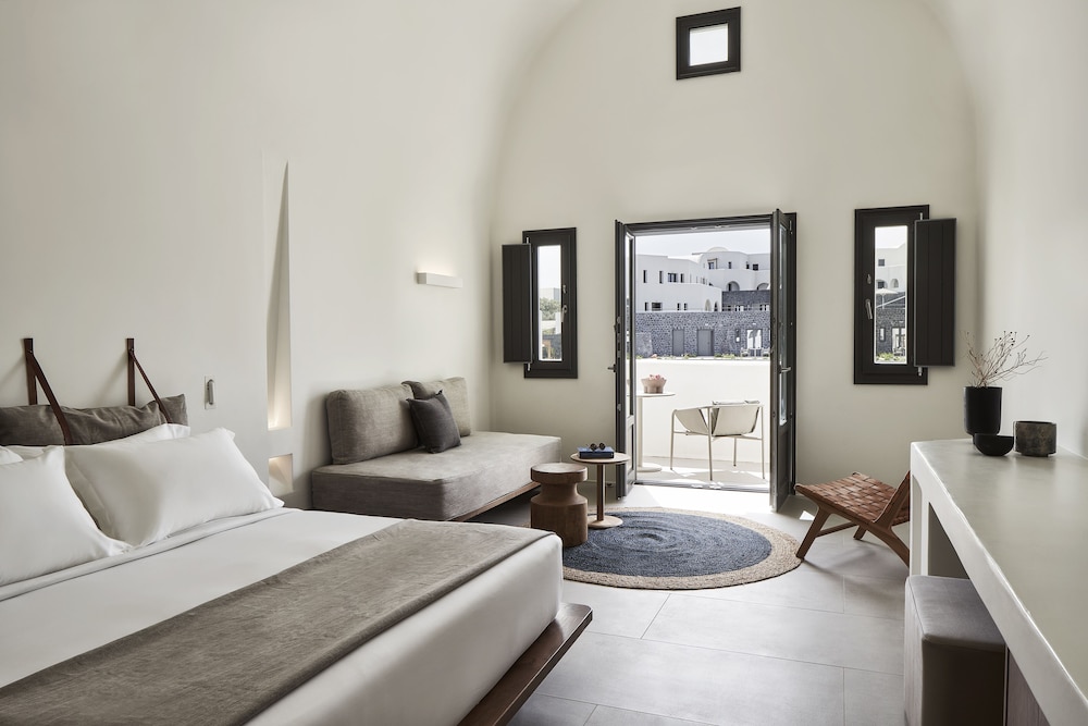 Standard Suite - Photo 2