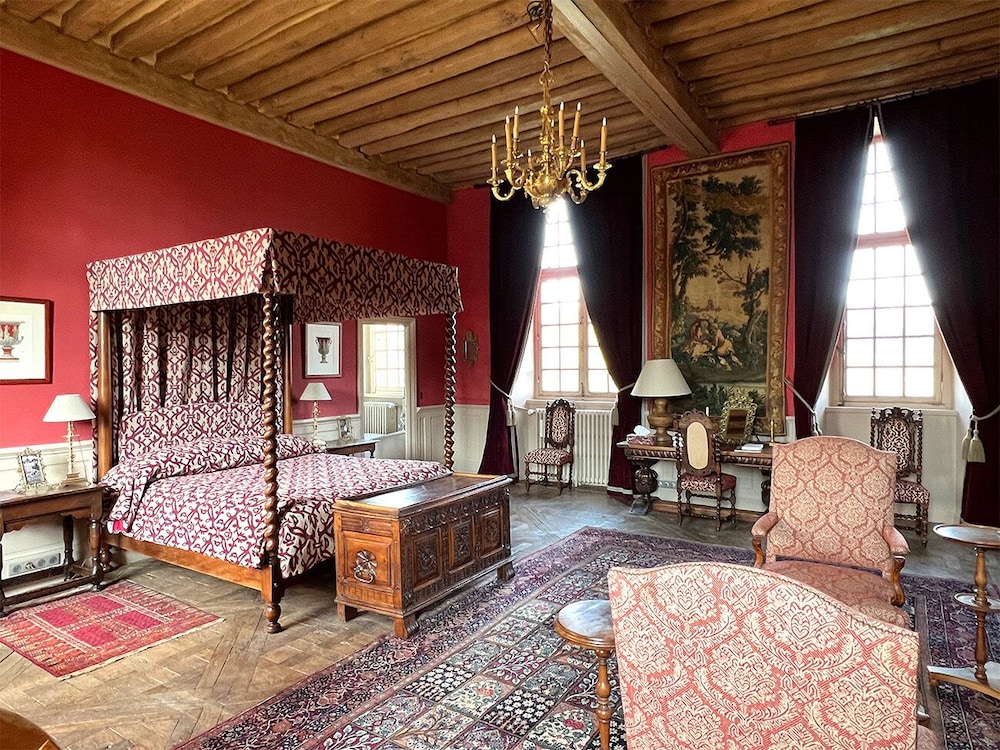 Royal Room photo 1