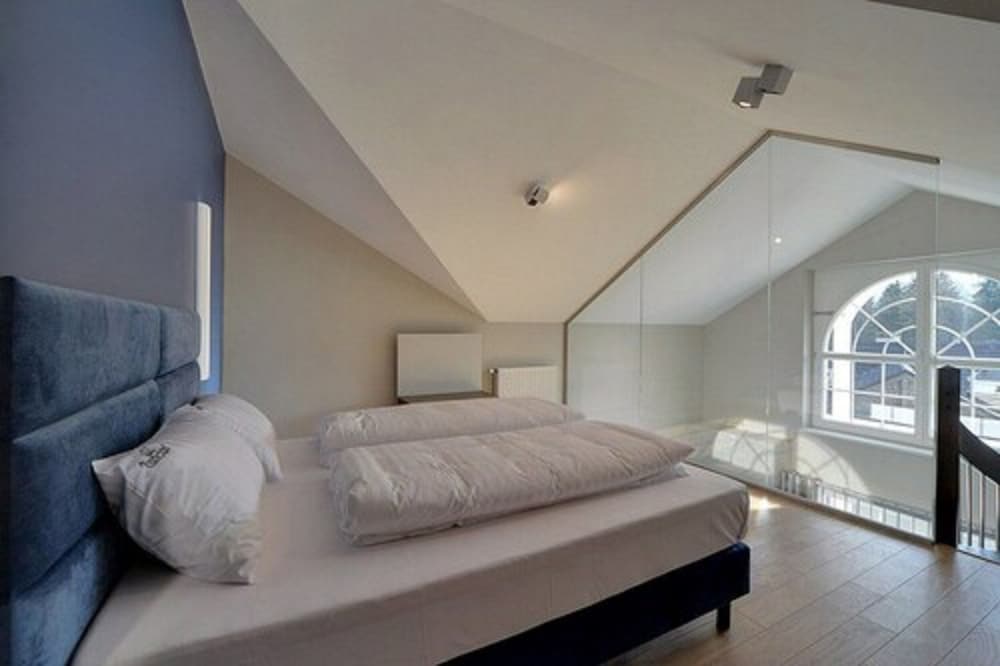 Grand Apartment, 2 Bedrooms, Balcony (dwupoziomowy) photo 3