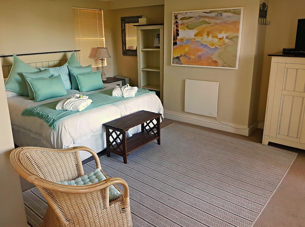 Deluxe Studio (Standard Lagoon & Sea Facing Twin) photo 1