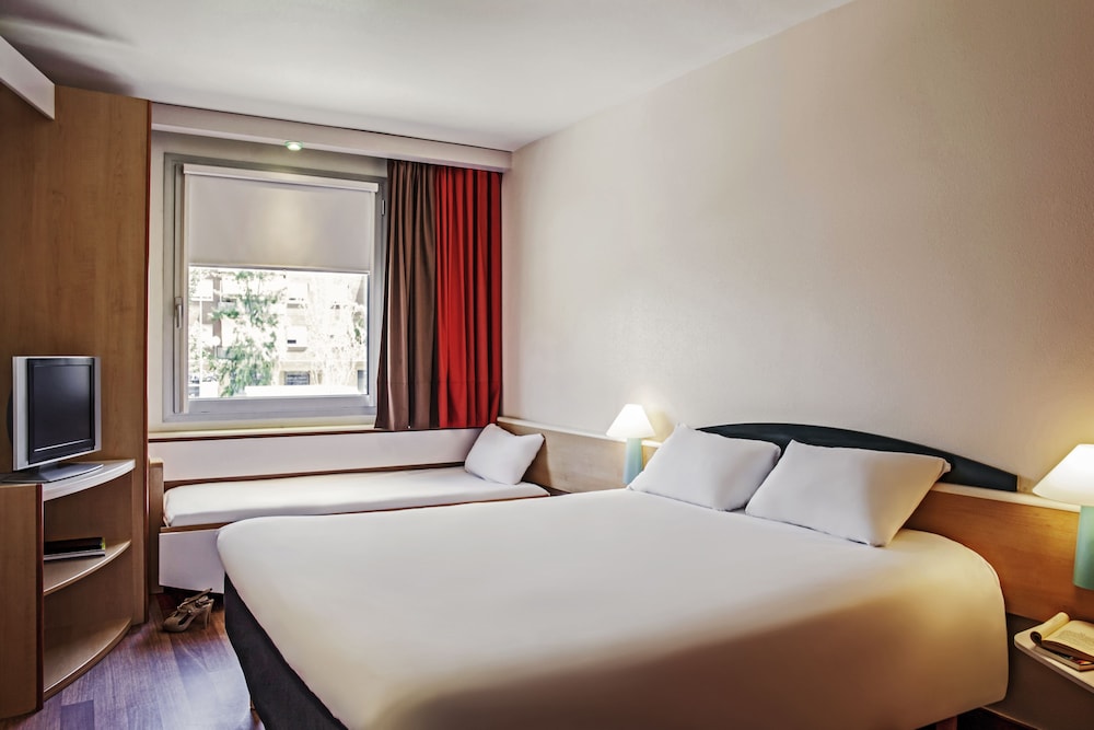 Room, Multiple Beds - Photo 1