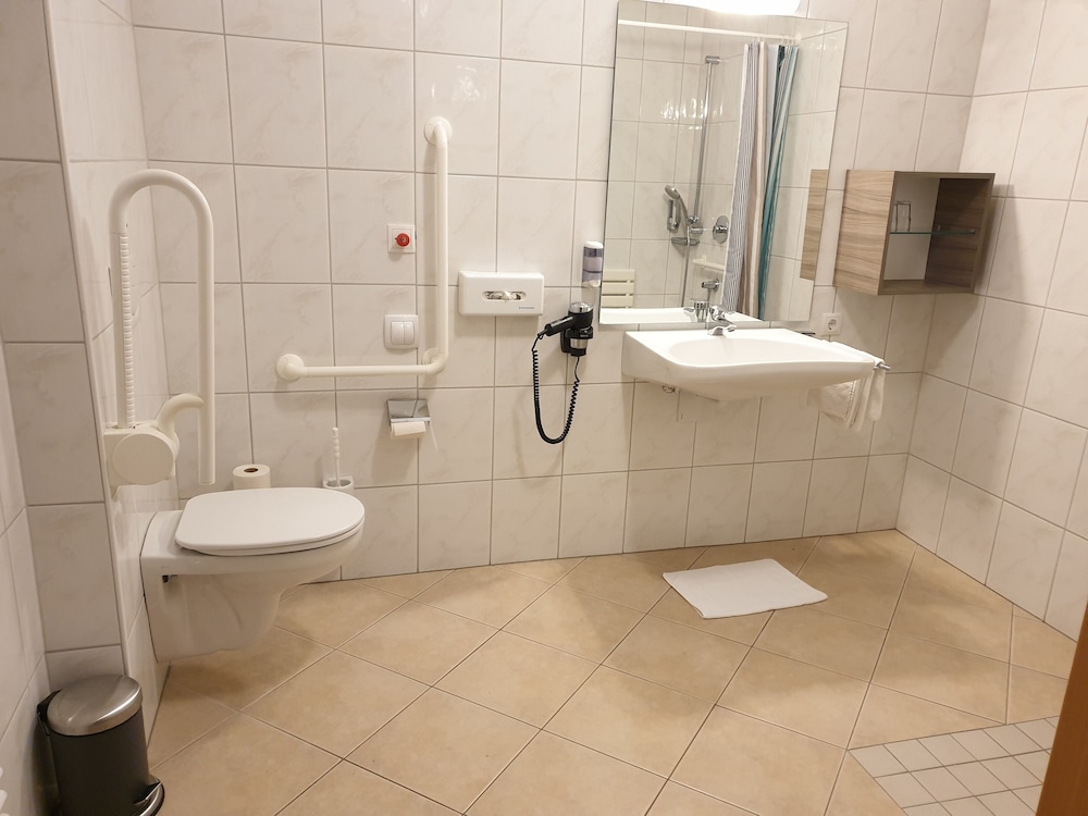Comfort Double Room, 1 Bedroom, Accessible, Terrace - Photo 3