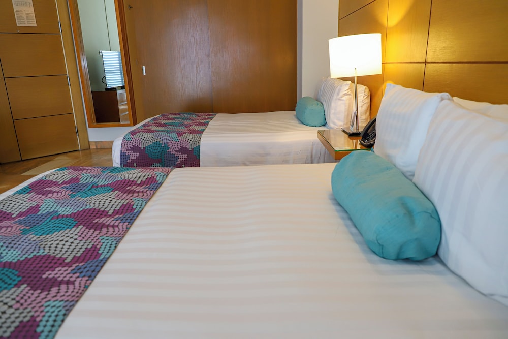 Two Club 89 Double Beds Diamante View AI photo 3