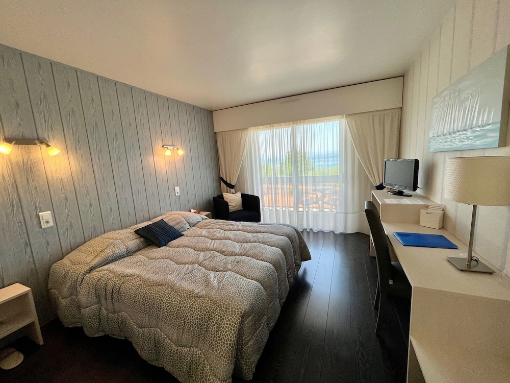 Superior Double Room, Lake View photo 1