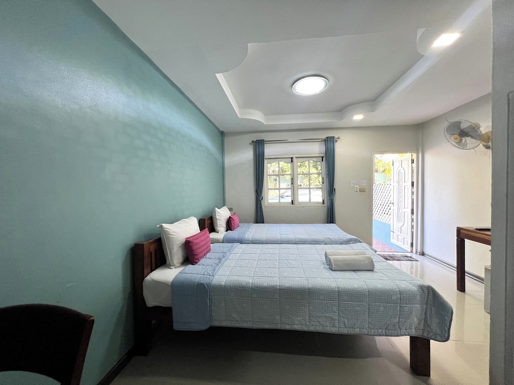 Standard Twin Room photo 3