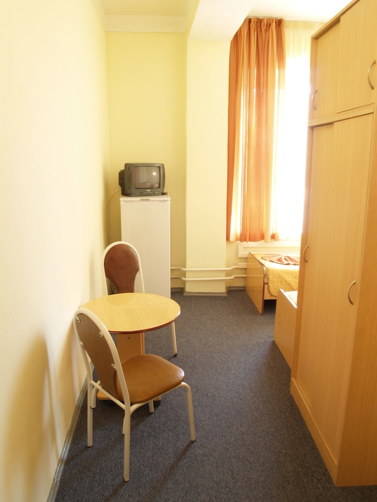 Standard Twin Room photo 3
