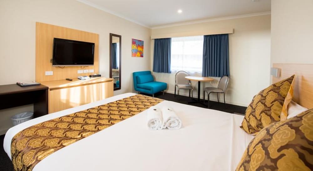 Standard Queen Room photo 3