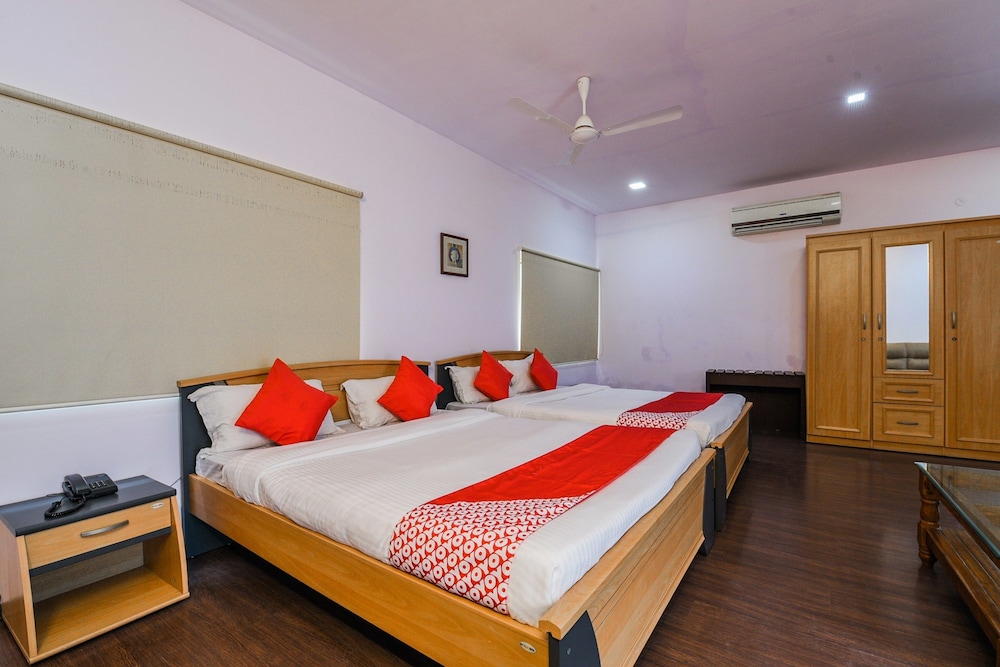 Deluxe Double Or Twin Room, 1 King Bed photo 1