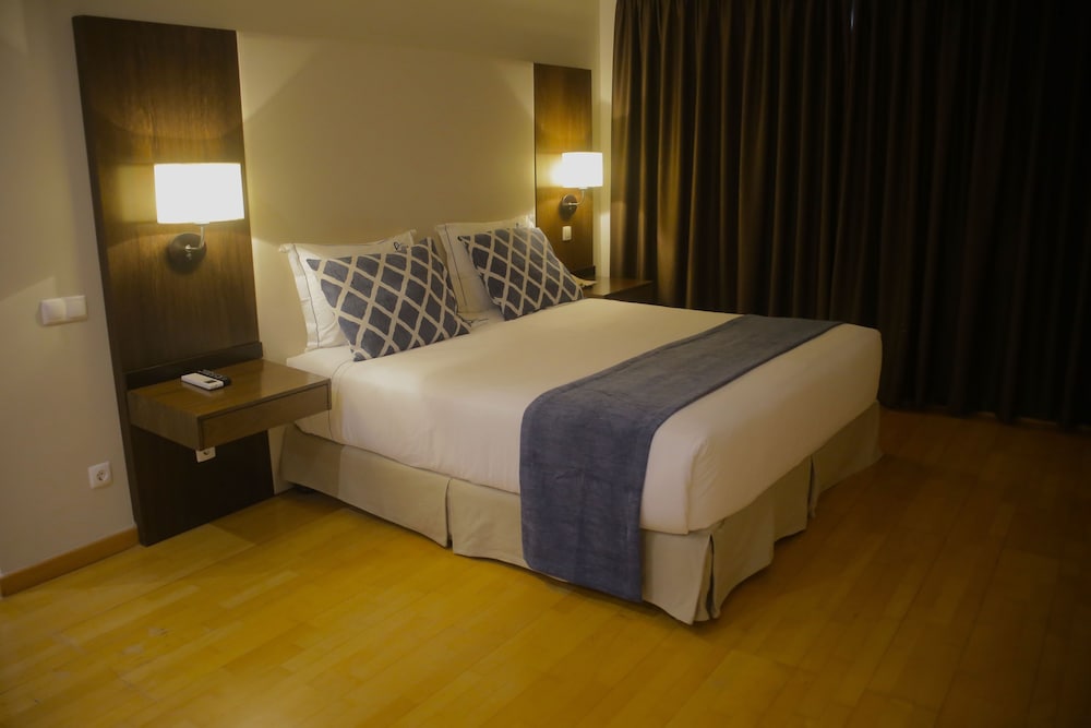 Deluxe Room, Balcony photo 1