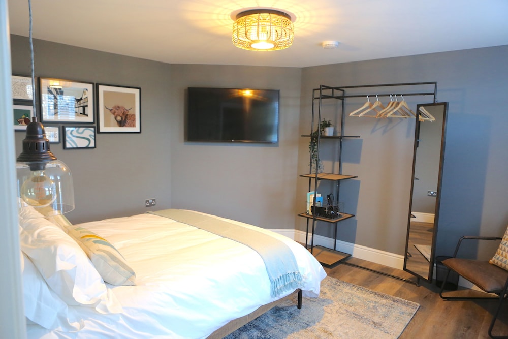 Premium Apartment - Photo 13