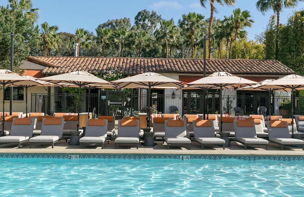 Estate Pool View, 2 Queen Beds
