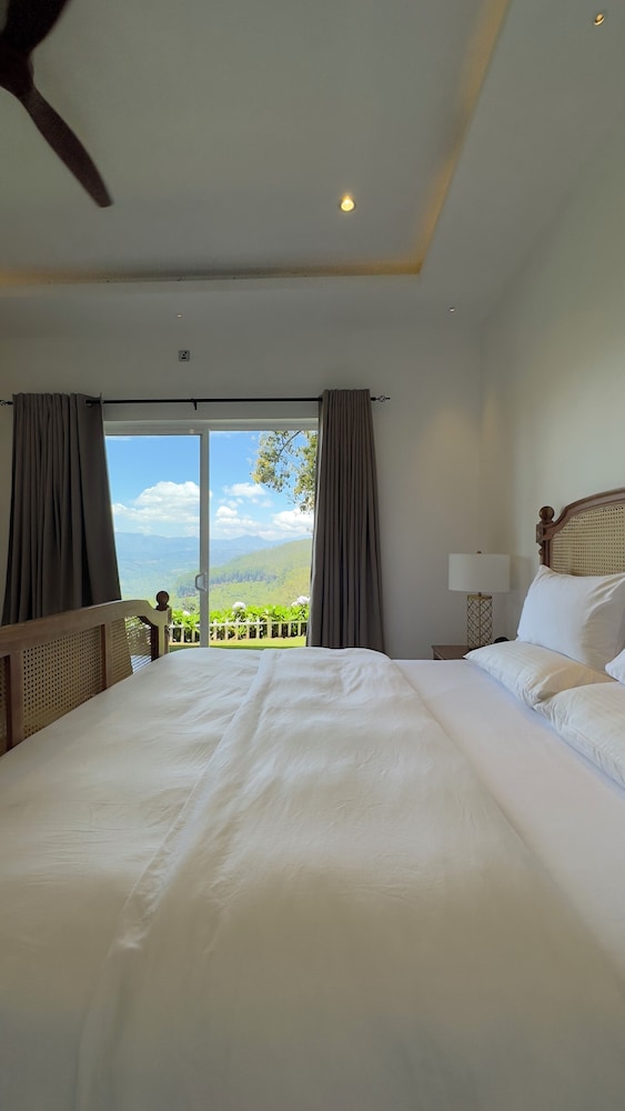 Five bedroom Villa with Private Pool photo 1