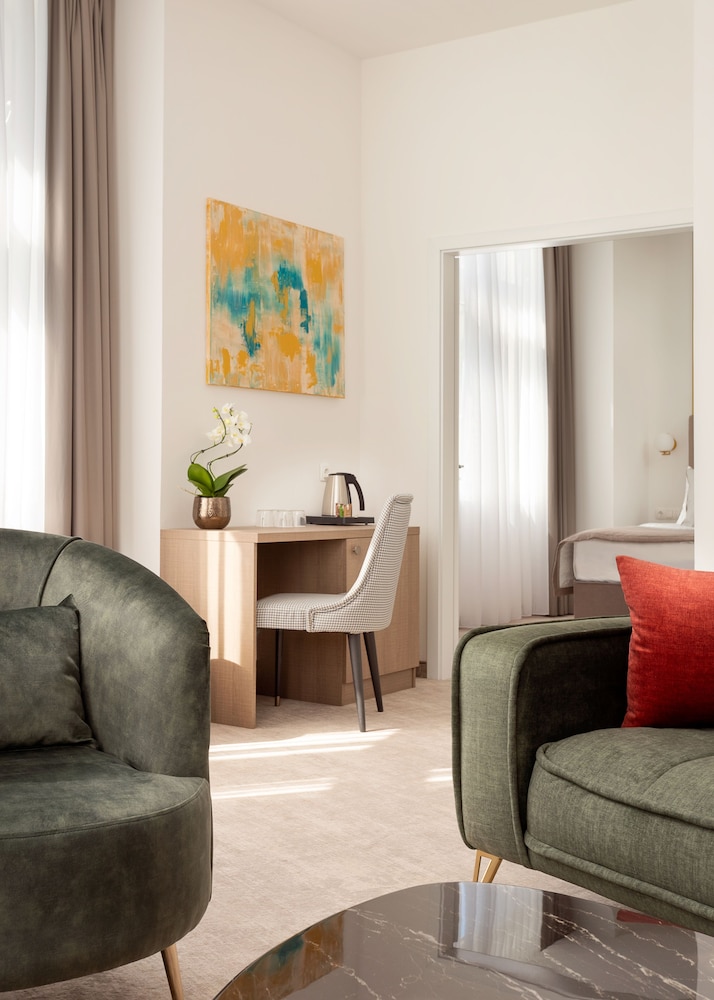 Grand Suite - Photo 2