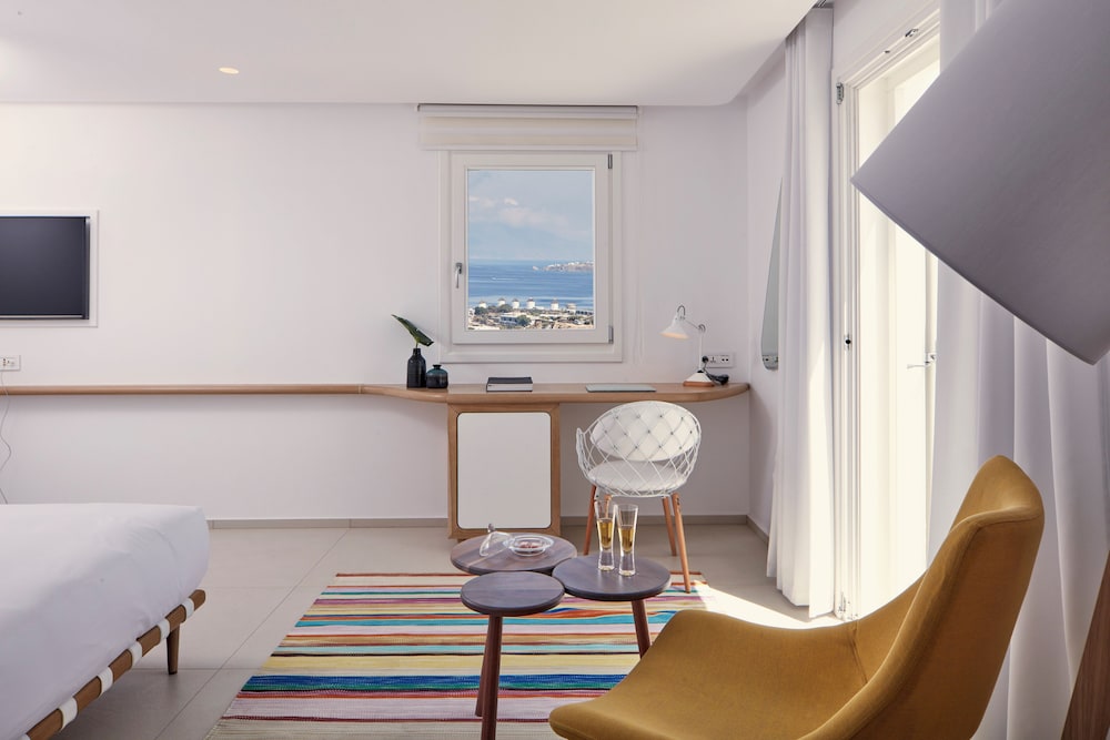 Junior Suite, Sea View (Ocean) photo 2