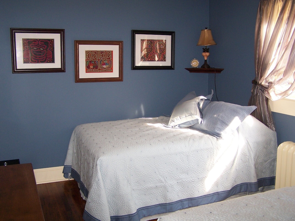 Standard Suite, Ensuite (William Warner) photo 1
