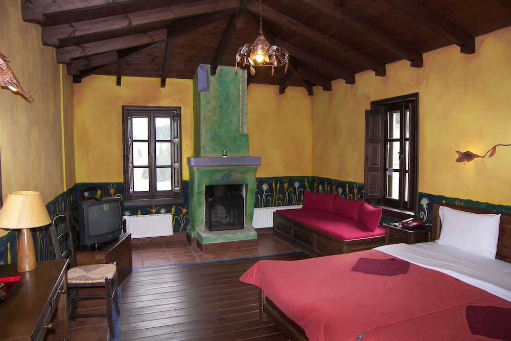 Double Room, Fireplace, Mountain View