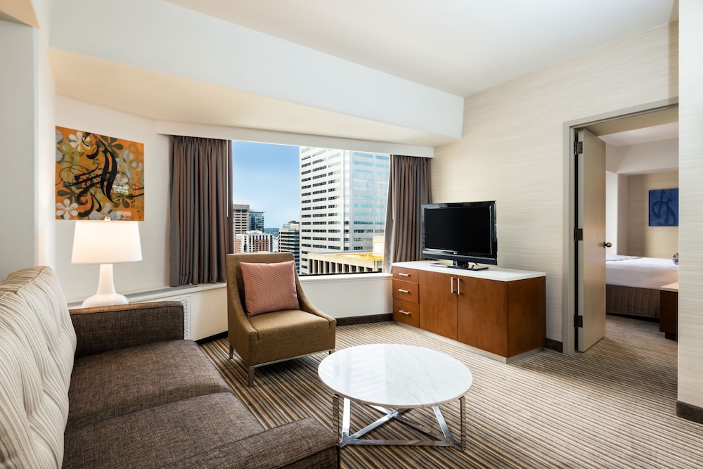 Junior Suite, 1 King Bed, City View - Photo 1