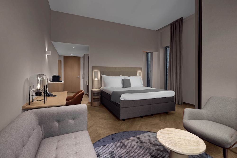 Luxury Suite (WOW)