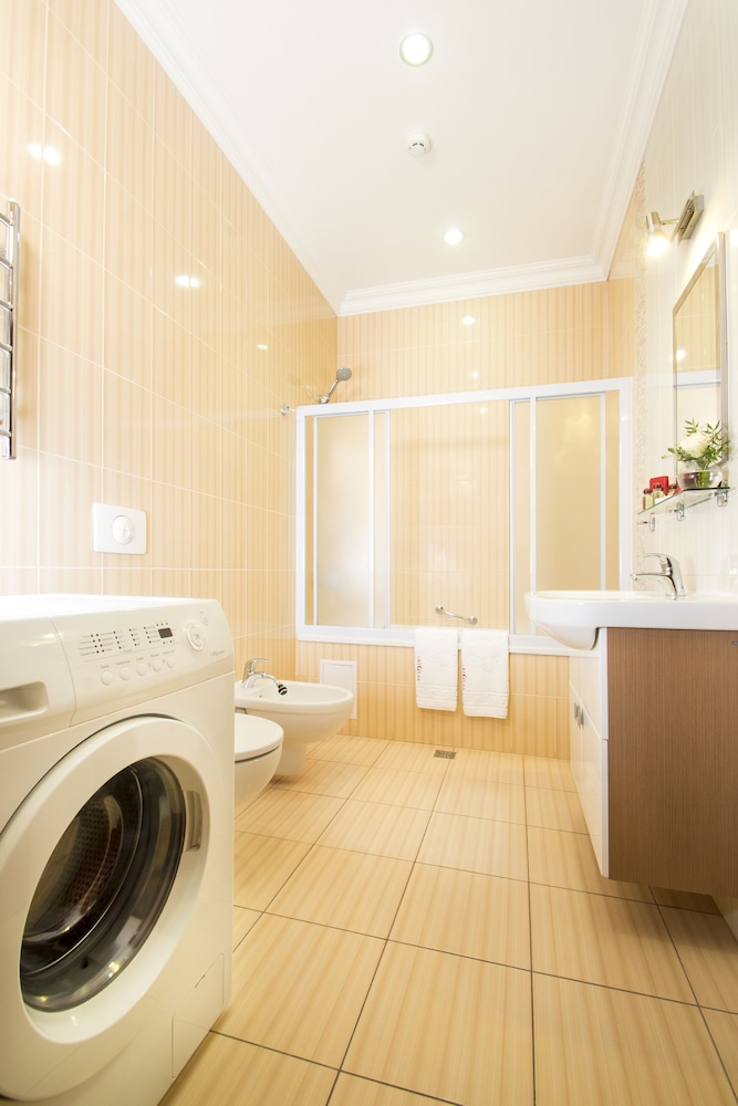 Family Suite - Photo 9