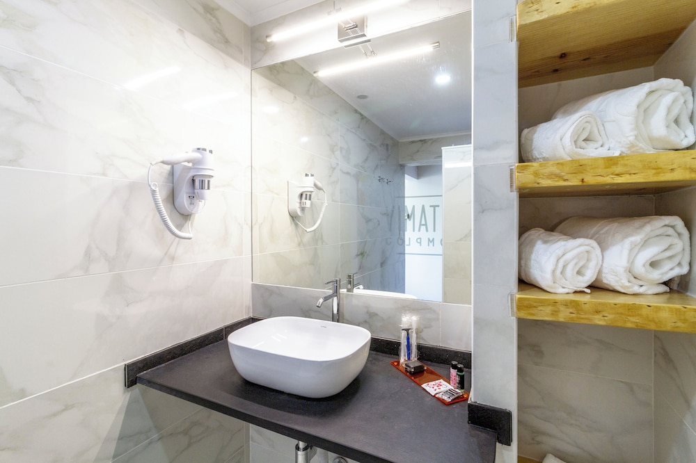 Comfort Triple Room - Photo 10
