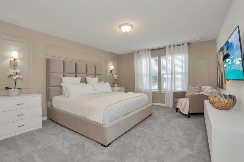 Townhome, 5 Bedrooms
