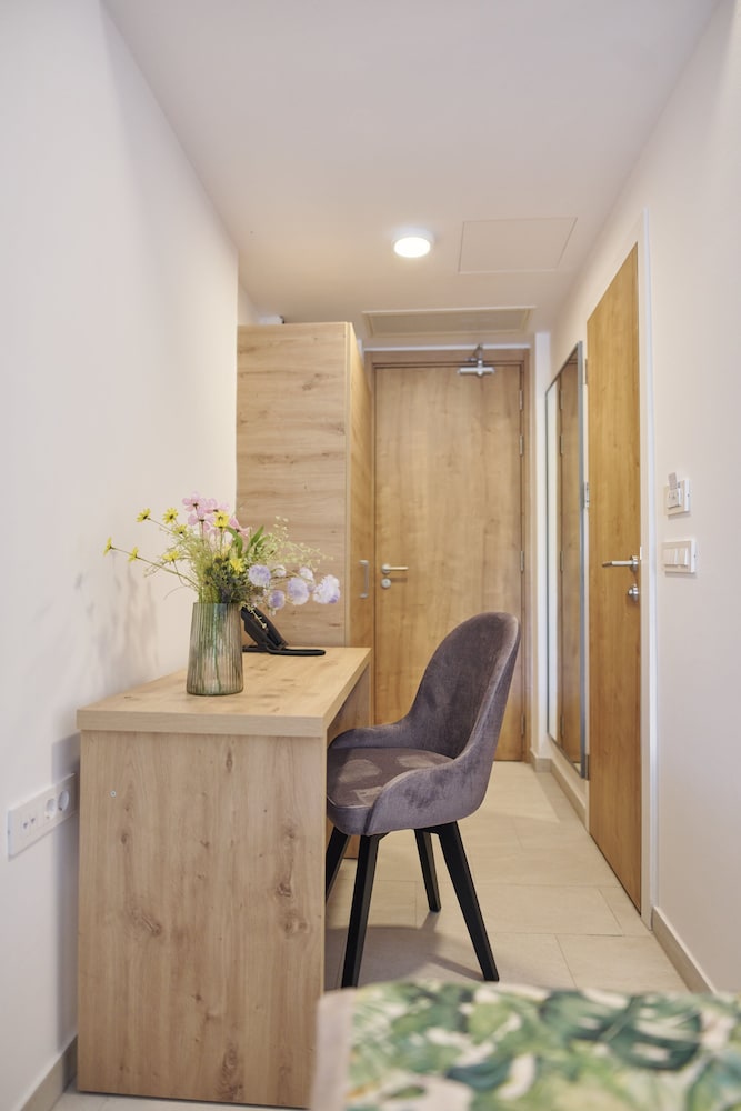 Double/Twin Room with Sea View and Terrace photo 3