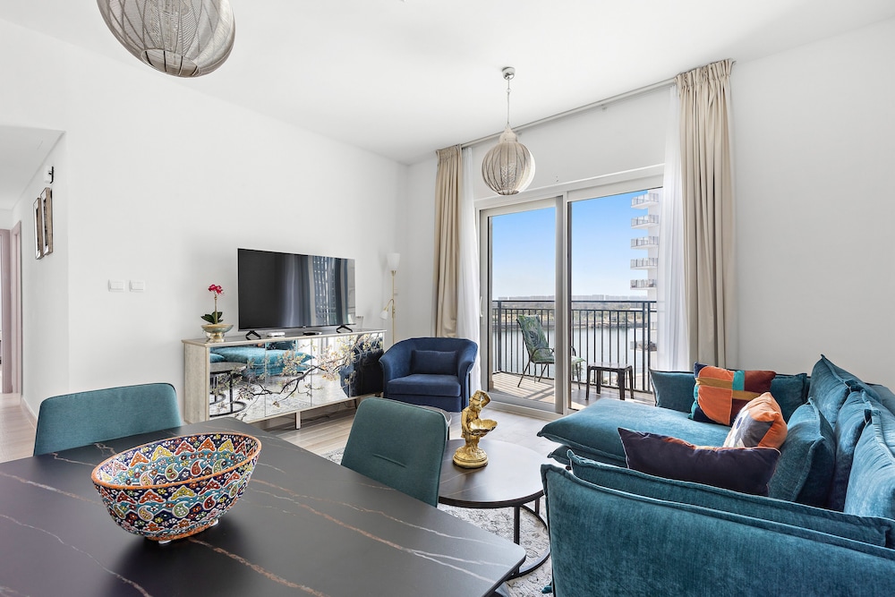 Grand Apartment