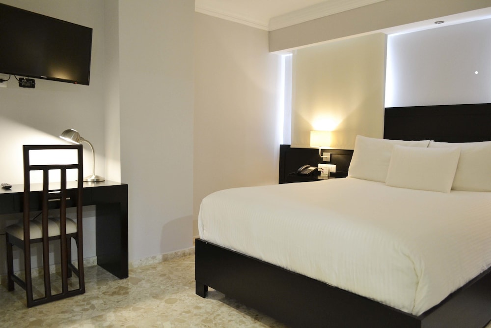 Studio Suite photo 3