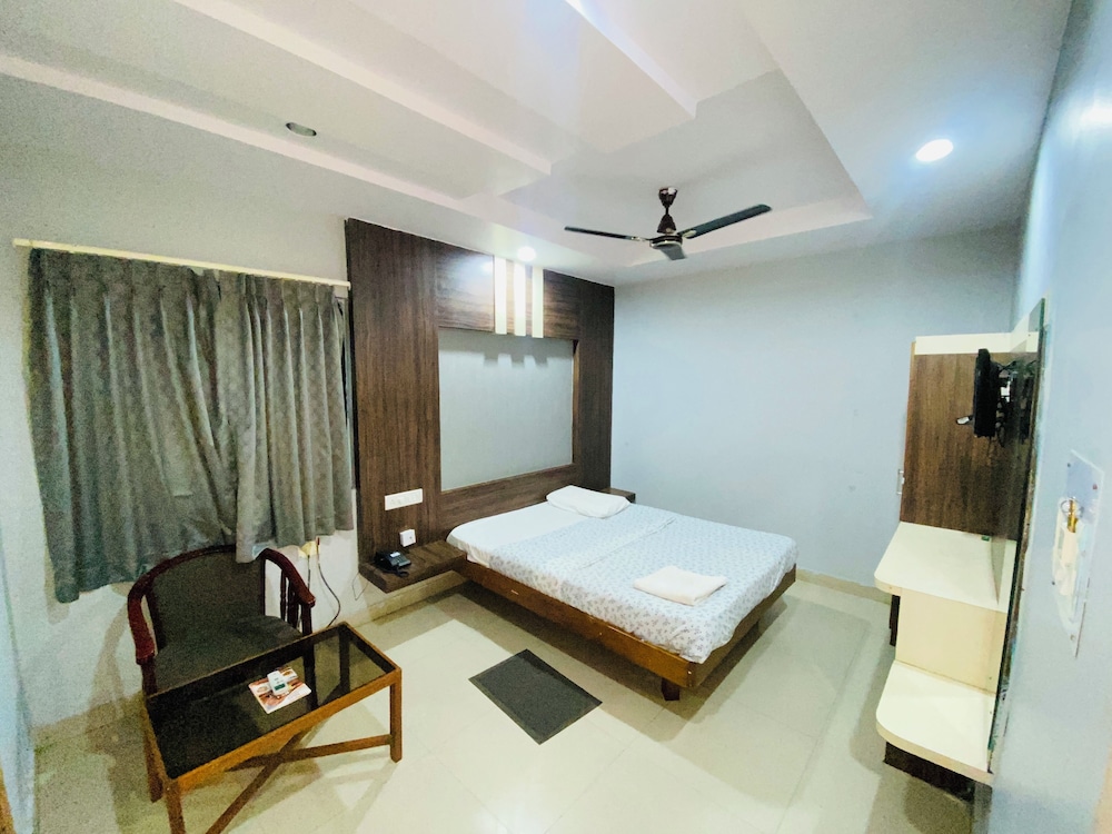 Basic Double Room