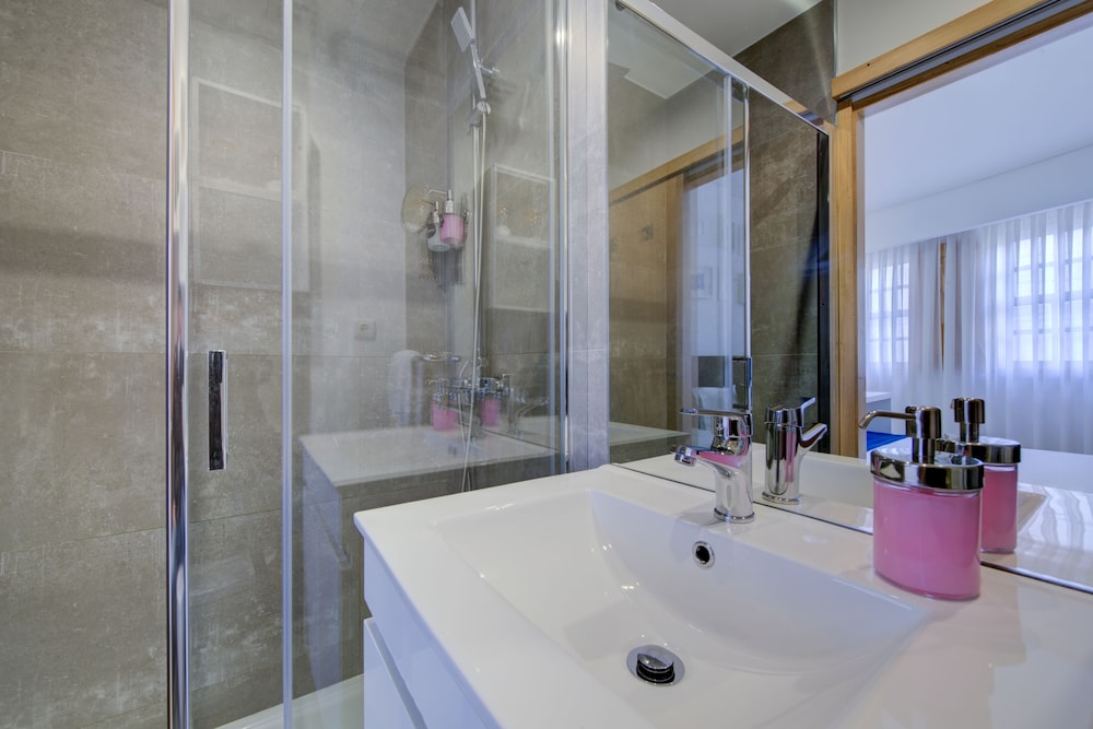 Standard Suite, Balcony photo 3