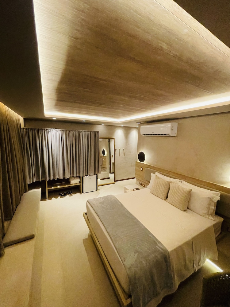Luxury Studio Suite