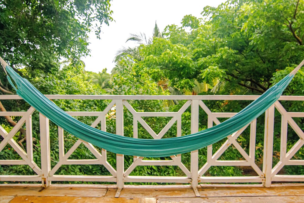 Superior Room, Balcony, Pool View