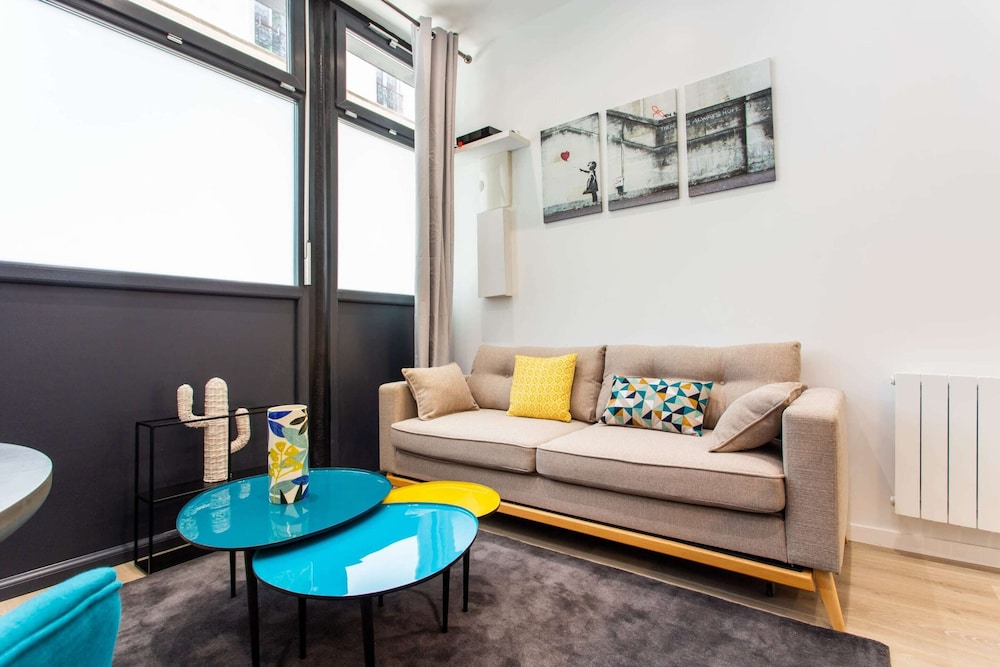 Apartment photo 1