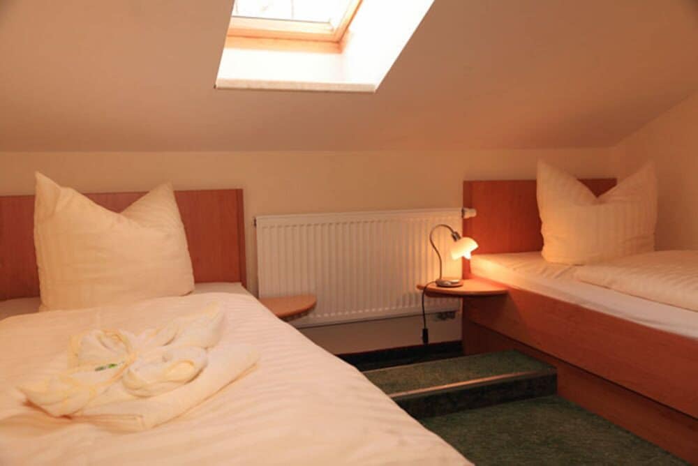 Standard Triple Room, Valley View photo 3