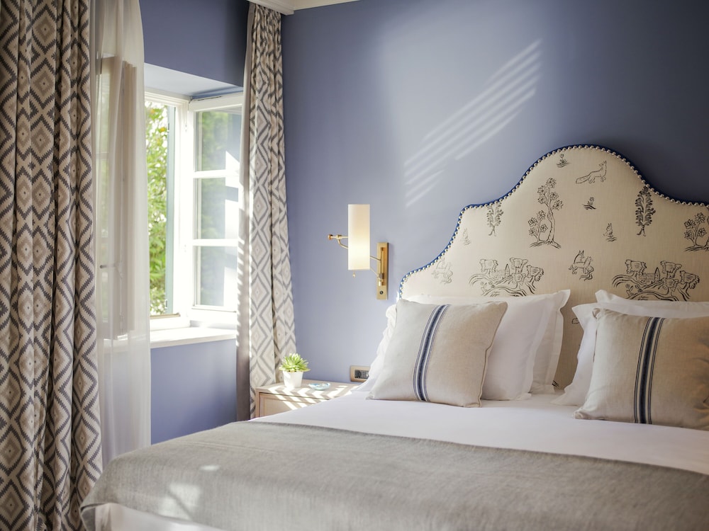 Deluxe Room - Photo 1