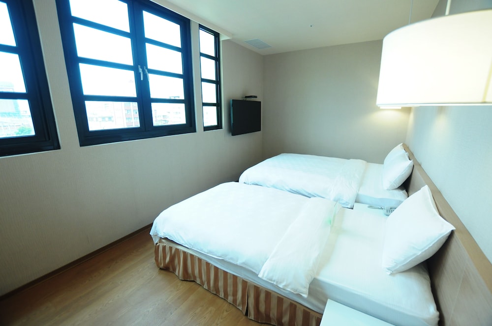 Elite Triple Room photo 2