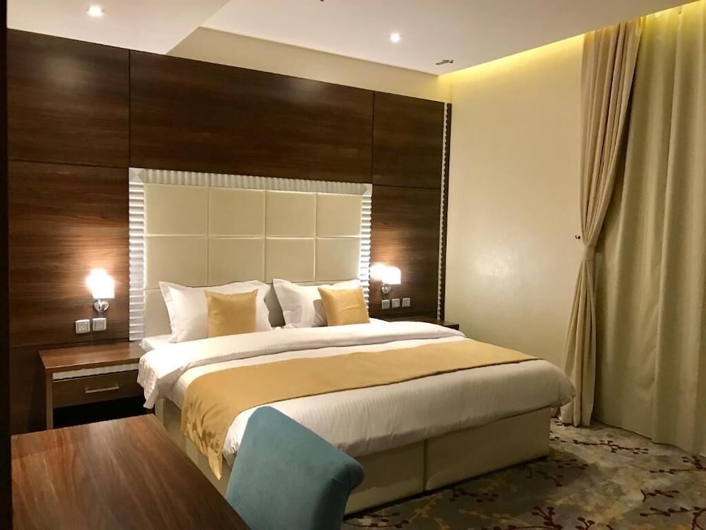 Premier Suite